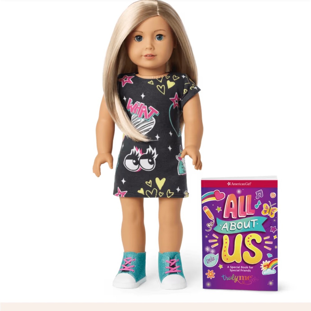 American Girl Bundle- TrulyMe Doll #100 & TrulyMe Street Chic Accessories.